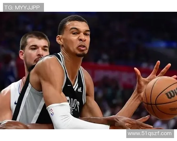 2015季后赛快船与马刺的激烈对决回顾与分析