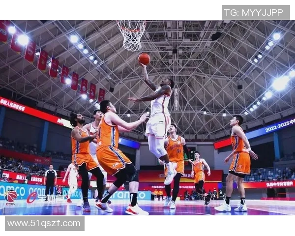 2015年CBA季后赛北京队与上海队激战回顾与精彩瞬间分析